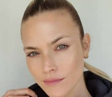 Pia Slapka Contrataciones Christian Manzanelli Representante Artistico .jpg .jpg