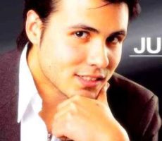 Julian Burgos Contrataciones Christian Manzanelli Representante Artistico