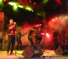 Los Guitarreros Contrataciones Christian Manzanelli Representante Artistico (10)