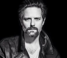 Iván González Contrataciones Christian Manzanelli Representante Artístico (1)