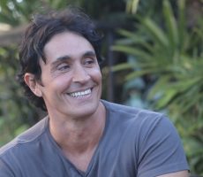 Sebastian Estevanez Contrataciones Christian Manzanelli Representante Artistico .jpg