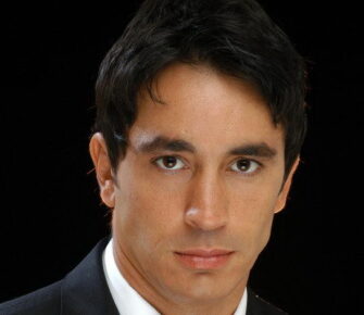 Contratar Sebastian Estevanez (011) 4740-4843 (011) 2055-4218 Contrataciones Christian Manzanelli