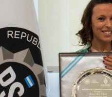 Maria Lujan Telpuk Contrataciones Christian Manzanelli Representante Artístico (2)