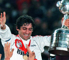 Enzo Francescoli Contrataciones Christian Manzanelli Representante Artistico