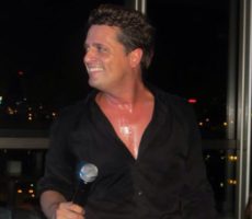 Guillermo Elias Doble De Luis Miguel Contrataciones Christian Manzanelli Representante Artístico