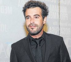 Nicolas Cabre Contrataciones Christian Manzanelli Representante Artistico .jpg .jpg .jpg