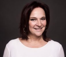 Graciela Stéfani Contrataciones Christian Manzanelli Representante Artístico (1)