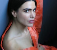 Carolina Levi Contrataciones Christian Manzanelli Representante Artistico.