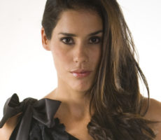 Gianella Neyra Contrataciones Christian Manzanelli Representante Artístico (3)