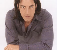 Ivan Espeche Contrataciones Christian Manzanelli Representante Artistico (1)