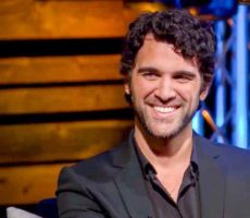 Juan Pablo Di Pace Contrataciones Christian Manzanelli Representante Artistico