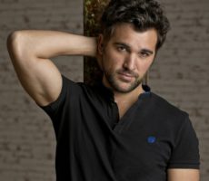 Juan Pablo Di Pace Contrataciones Christian Manzanelli Representante Artistico