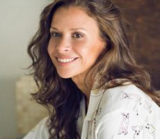 Julieta Ortega Contrataciones Christian Manzanelli Representante Artistico (1)