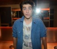 Lautaro Bettoni Spinetta Contrataciones Christian Manzanelli Representante Artistico