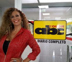 Loren Acuña Contrataciones Christian Manzanelli Representante Artistico (6)