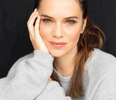 Luz Cipriota Contrataciones Christian Manzanelli Representante Artistico (10)