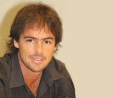Mariano Closs Contrataciones Christian Manzanelli Representante Artistico.