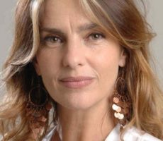 Silvia Kutika Contrataciones Christian Manzanelli Representante Artístico (2)