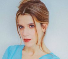 Violeta Urtizberea Contrataciones Christian Manzanelli Representante Artistico