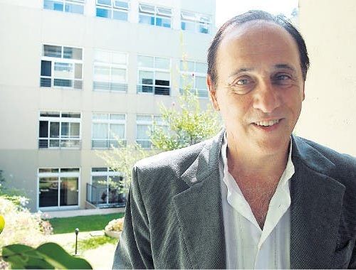 adrian sapetti contrataciones christian manzanelli representante artistico