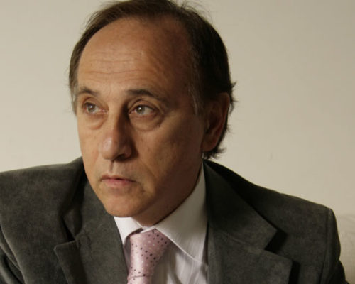 adrian sapetti contrataciones christian manzanelli representante artistico