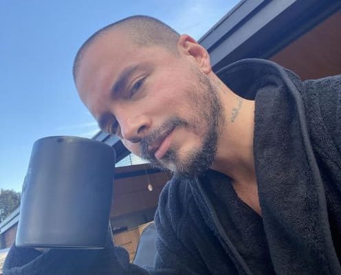 j balvin contrataciones christian manzanelli representante artístico (8) j balvin contrataciones christian manzanelli representante artístico (8)