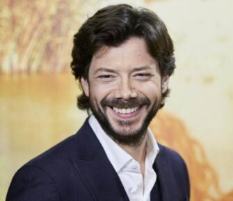 Contratar Álvaro Morte (011-4740-4843) O Al (011-2055-4218) Contrataciones Christian Manzanelli