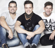 Arándanos Contrataciones Christian Manzanelli Representante Artistico (8)