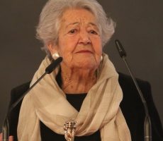 Asuncion Balaguer Contrataciones Christian Manzanelli Representante Artistico.jpg .jpg .jpg.