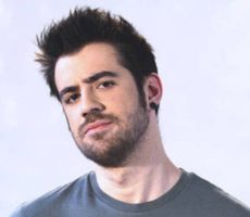 Auron Play Contrataciones Christian Manzanelli Representante Artistico