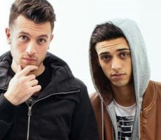 Dessia El Otro Contrataciones Christian Manzanelli Representante Artistico