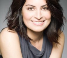 Ledicia Sola Contrataciones Christian Manzanelli Representante Artístico (4)