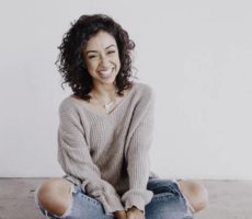 Liza Koshy Contrataciones Christian Manzanelli Representante Artistico