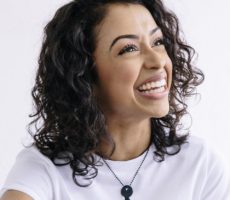 Liza Koshy Contrataciones Christian Manzanelli Representante Artistico