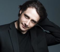 Llorenc Gonzalez Contrataciones Christian Manzanelli Representante Artistico
