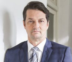 Marcelo Serrado Contrataciones Christian Manzanelli Representante Artistico.jpg