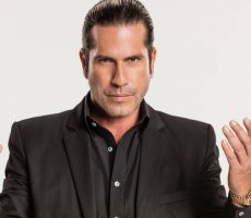 Gregorio Pernia Contrataciones Christian Manzanelli Representante Artistico .jpg .jpg .jpg