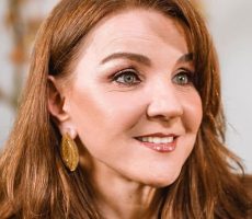 Luces Velasquez Contrataciones Christian Manzanelli Representante Artistico..jpg .jpg .png .jpg