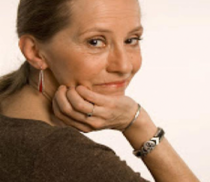 Patricia Maldonado Contrataciones Christian Manzanelli Representante Artistico.