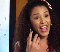 Vannesa Di Quattro Contrataciones Christian Manzanelli Representante Artístico (1)